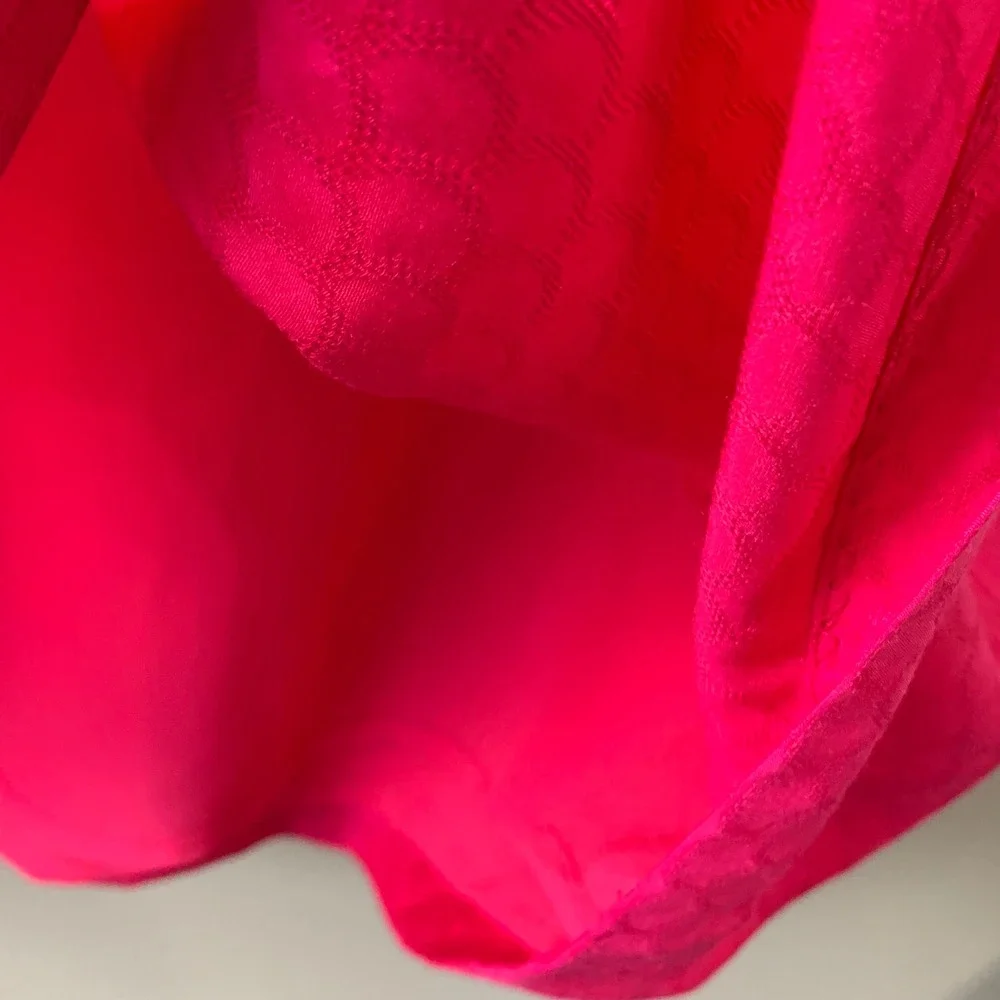 Vineyard Vines Hot pink sheath sundress with‎ smocked/beaded neckline. Size 14